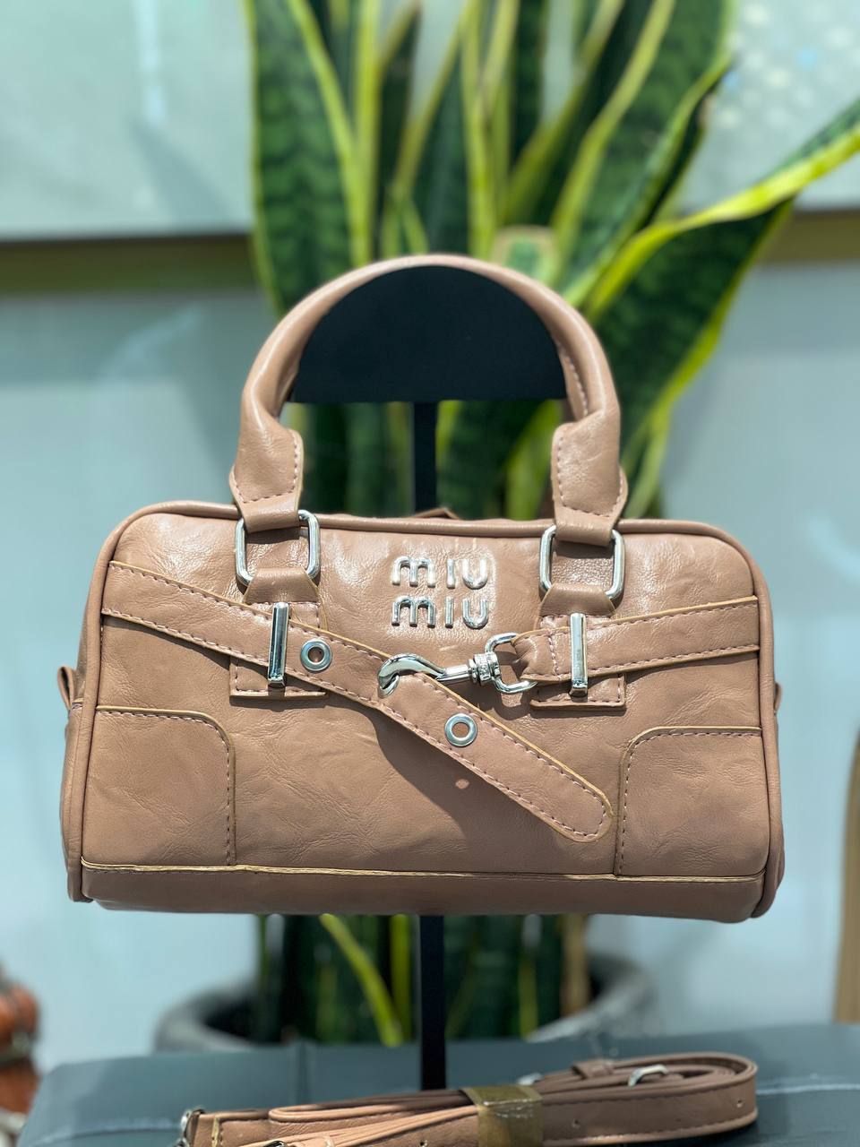 کیف میومیو مدل ارتیمس