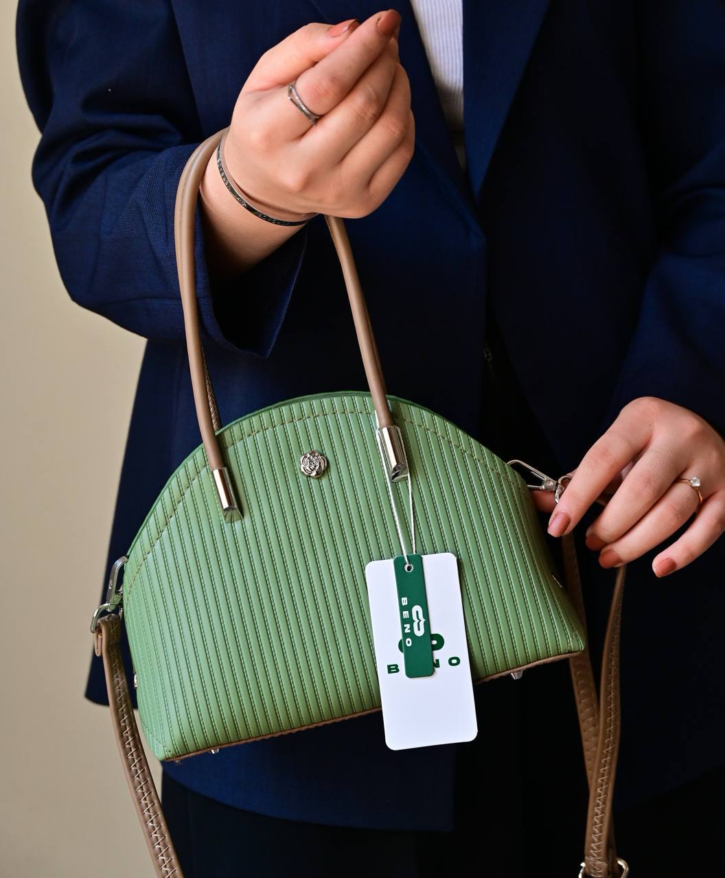 کیف دخترانه بنو مدل دلارا